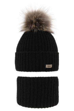 Dívčí zimní čepice s nákrčníkem